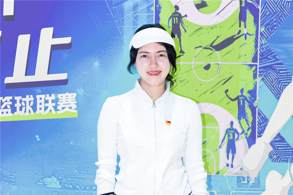 李芳p.jpg