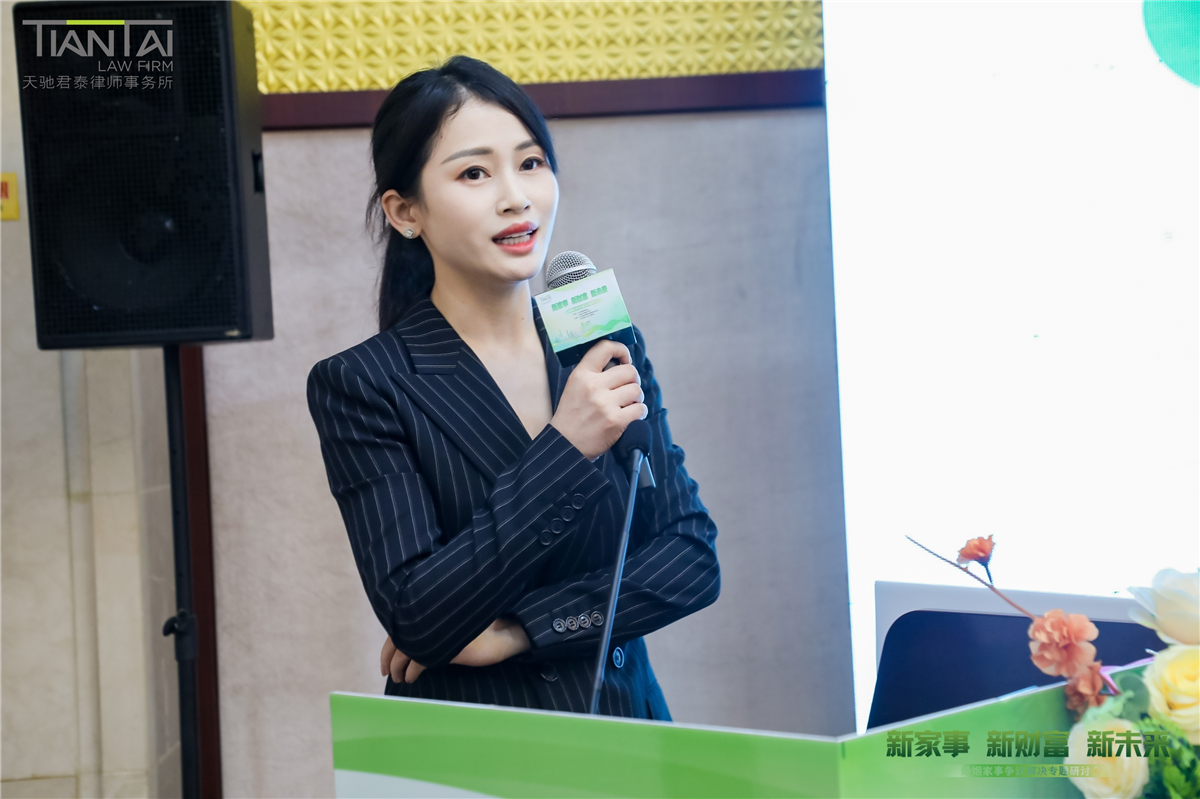 朱长英.jpg 朱长英.jpg