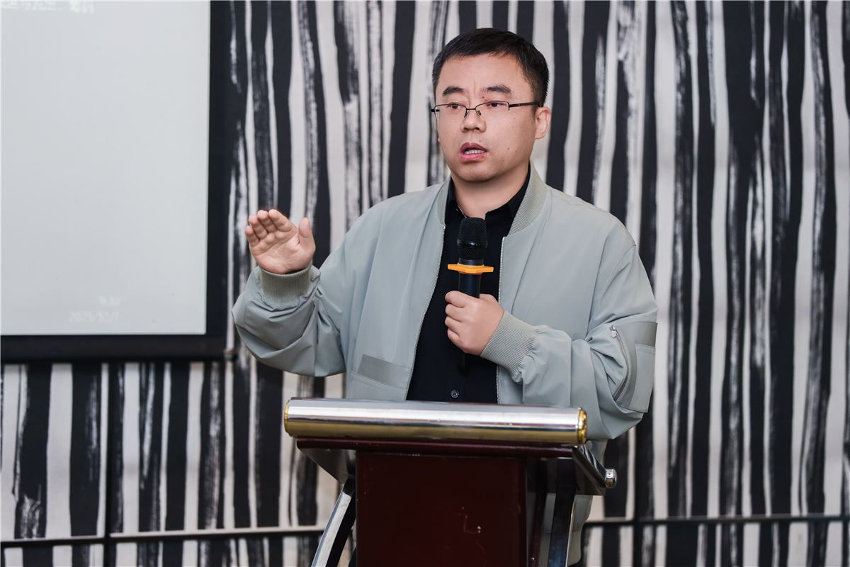 LLLL2169.jpg LLLL2169.jpg