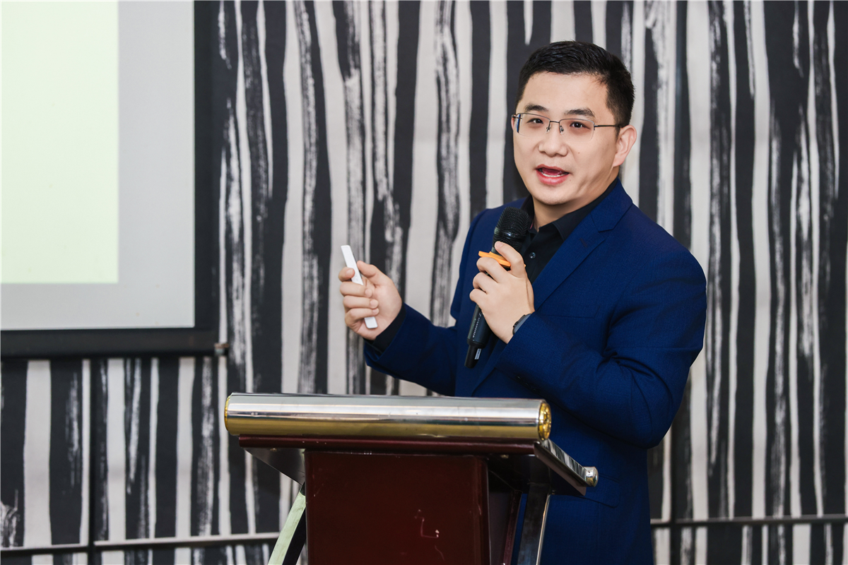 马泉.jpg 马泉.jpg